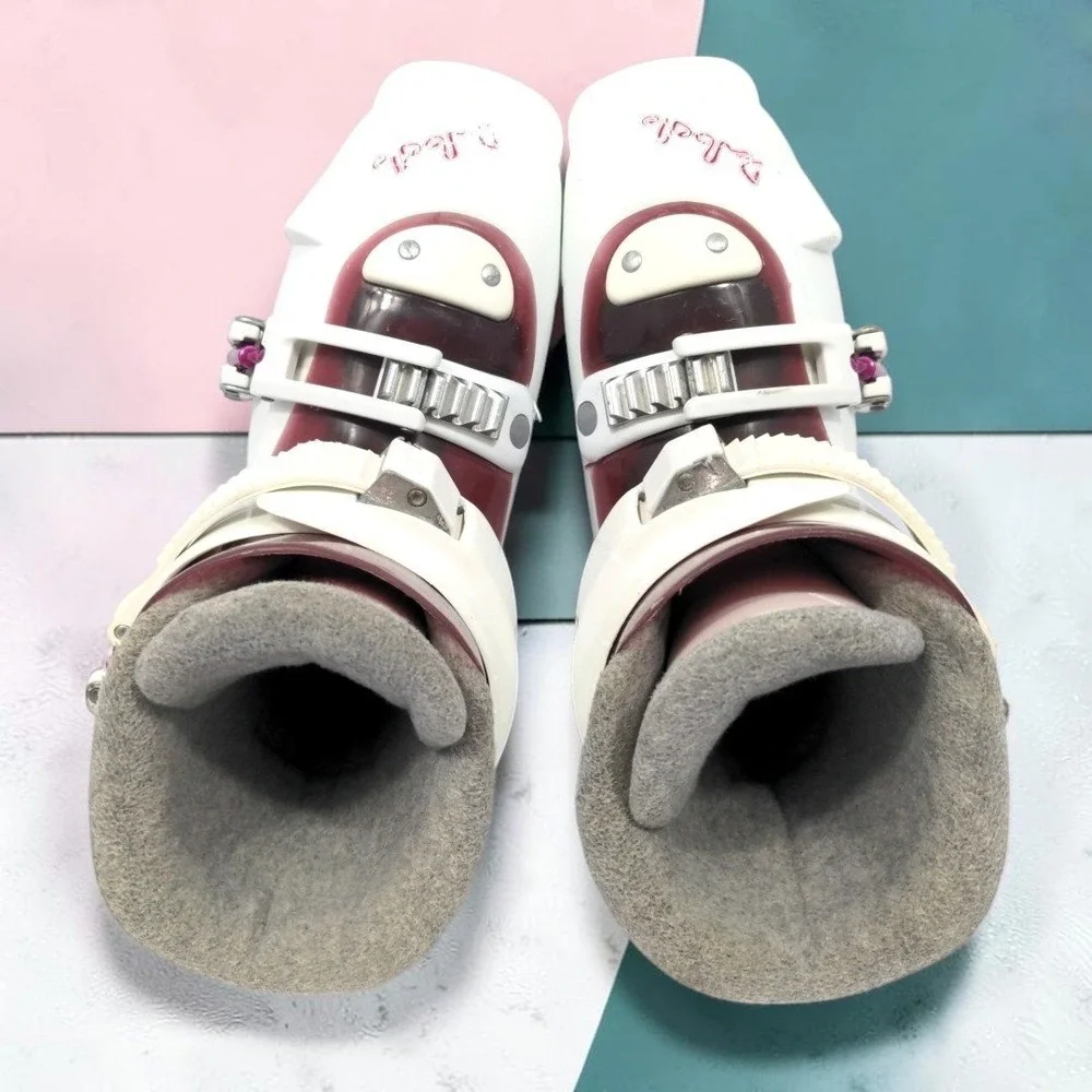 Dalbello Lilly 2 Girls Ski Boots Size 22.5 Mondo US 3.5-4.5 White Burgundy 262mm